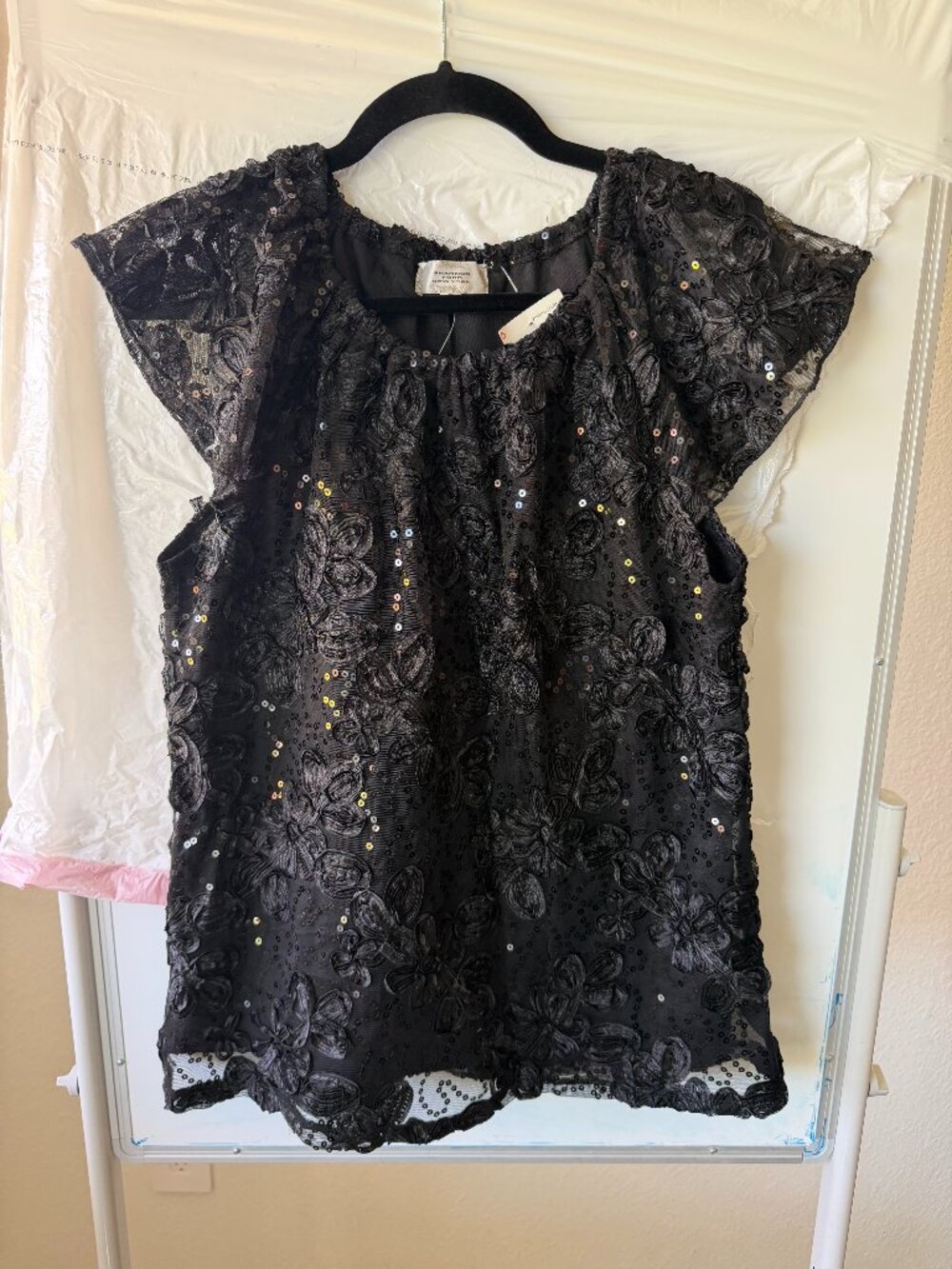 Black Floral Sequin Short Sleeve Blouse